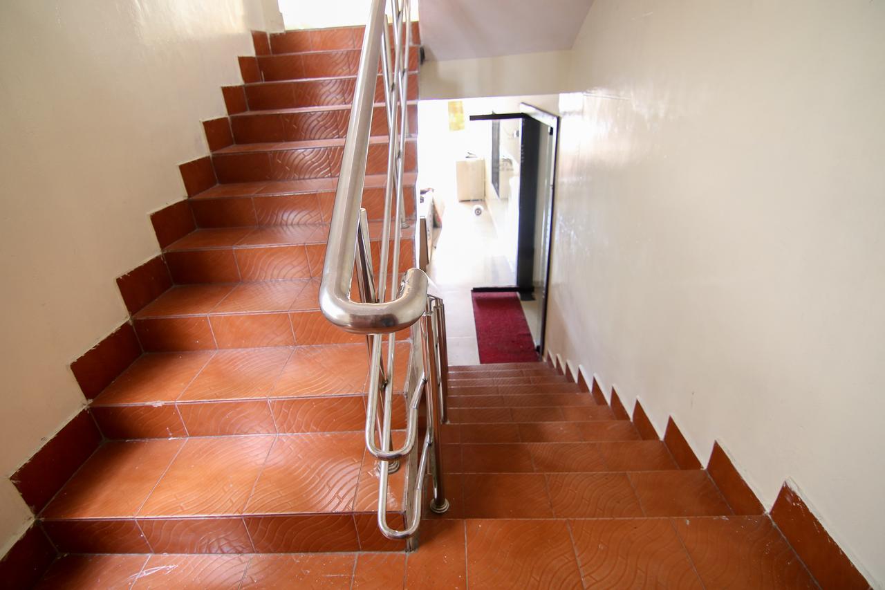 Oyo 9207 Chakri Guest House Visakhapatnam Exterior photo
